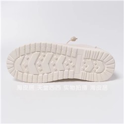 Легкая парусиновая обувь на шнуровке