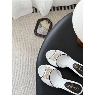 Женские шлепки / мюли на элегантном каблучке 7 цветов ШАНЕЛ*Ь