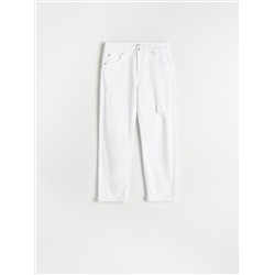 Stretch-Jeans im Boyfriend-Fit