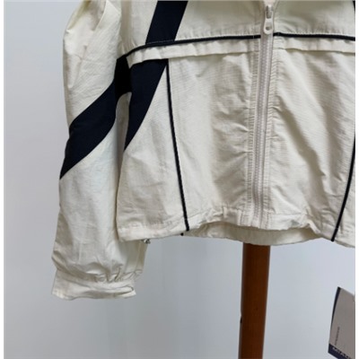 Ветровка для девочек