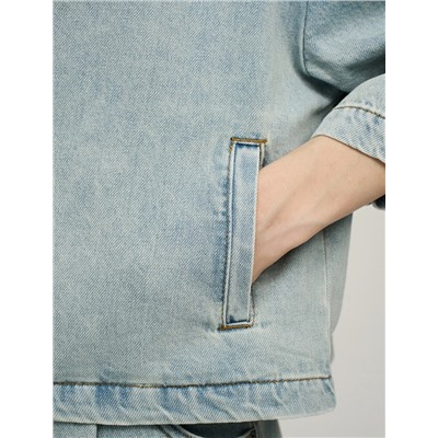 Голубой жакет из денима