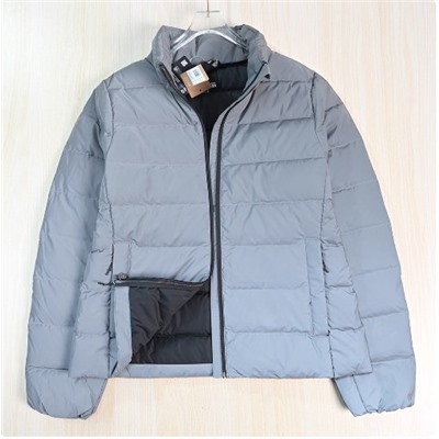 Женская курткаиз светоотражающей ткани 80% флиса, воротник-стойка, ветрозащитная и тёплая, приталенная