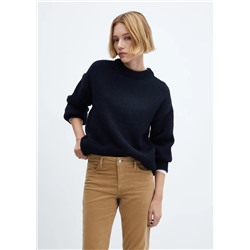 Pantalón flare tiro medio pana