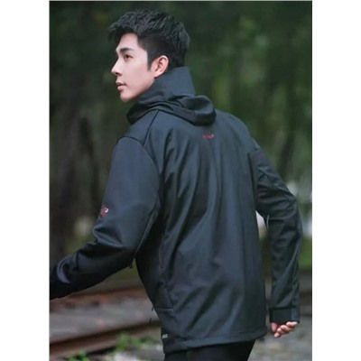 Мужская спортивная куртка с капюшоном MAMMU*T