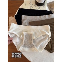 Набор женских трусиков (4 шт)