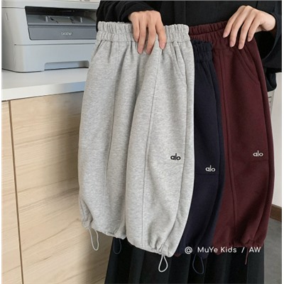 Спортивные штаны. материал: 61% хлопок 39% полиэстер