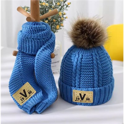 Шапка и шарф для мальчиков и девочек. Размер 2-12 лет