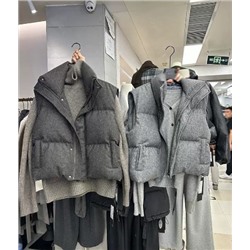 Женский короткий жилет без рукавов с воротником-стойкой