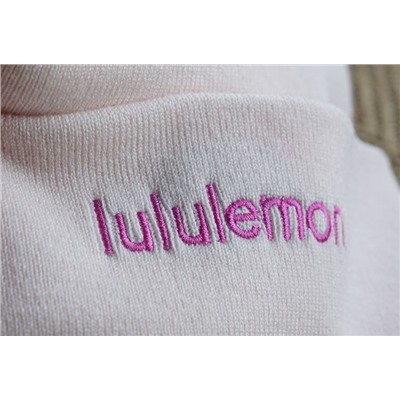 Эластичная теплая шапка унисекс ЛУЛУЛЕМО*Н