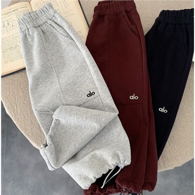 Спортивные штаны. материал: 61% хлопок 39% полиэстер