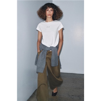 EMBROIDERED SLOGAN T-SHIRT