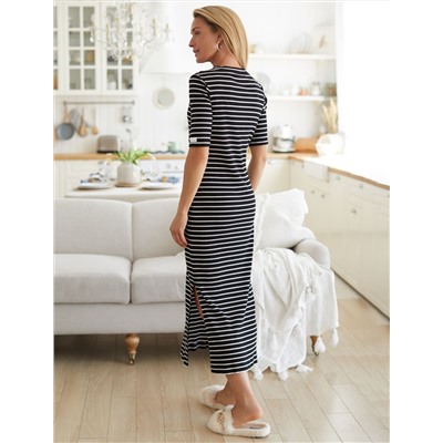 Платье из трикотажа в широкий рубчик с разрезами