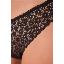 Tanga encaje floral negro