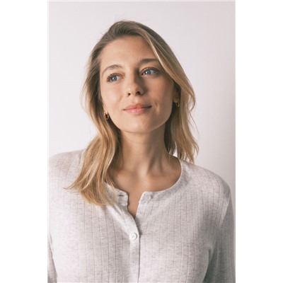 Camisón corto "maternity" canalé super soft gris