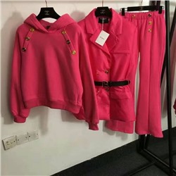 Костюм тройка