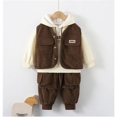 Костюм из трех предметов