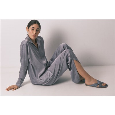 Pijama camisero largo satén jacquard gris