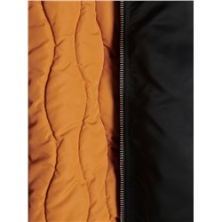 Gefütterte Bomberjacke