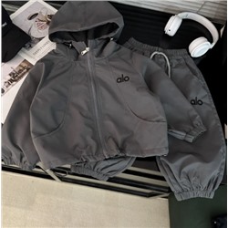 Детский костюм. Ветровка и штаны (100-170)