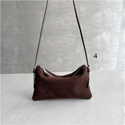 Мягкая маленькая женская сумка из натуральной кожи