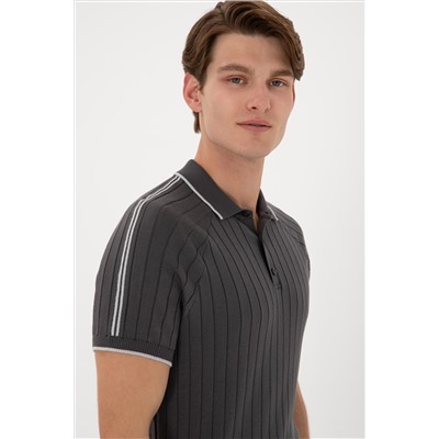 Erkek Slim Fit Bisiklet Yaka Antrasit Tişört