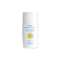 Солнцезащитная легкая эмульсия для лица Mineral water SPF50 PA+++ от Mistine 25 мл / Mistine Mineral water sun protection facial essence SPF50 PA+++ 25ml
