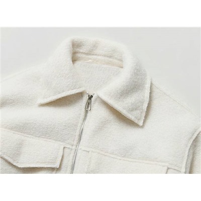 Zar*a  ♥️ шерстяной пиджак в стиле ретро с большими карманами и короткими лацканами. Качественная реплика✔️ цена на оф сайте выше 6000  🖤🖤