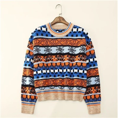 Супер тёплый и очень красивый  свитер с шикарным составом 💓  Жаккардовый пуловер с круглым воротником и этническим узором.