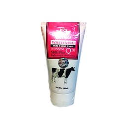 Молочная пенка для умывания Sritana 180 мл /  Milk Sritana Whitening Milk Facial Foam 180 ml