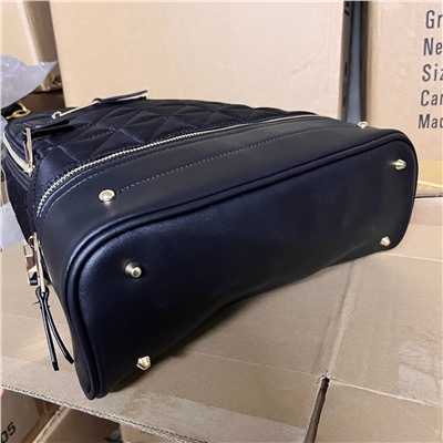 Стеганый комбинированный рюкзак-трансформер - за счет лямок можно использовать как сумку. Rive*r Islan*d. Экспорт в Великобританию