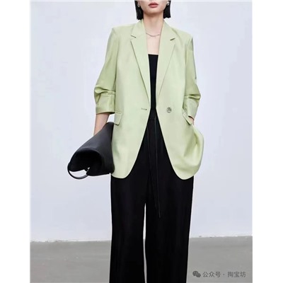 Стильные женские пиджаки ❤️ Шикарные цвета  Бренд не видно, но качество на высоте!