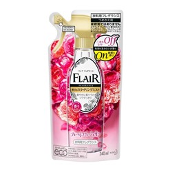КAO Flair Floral Sweet Кондиционер-спрей для глажки белья, аромат розы, сменная упаковка 240 мл