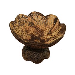 Декоративная вазочка из скорлупы кокосового ореха