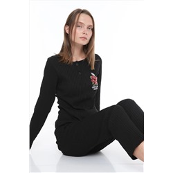 VariaMart Siyah Gül Desenli Uzun Kollu Kadın Pijama Takımı VM152