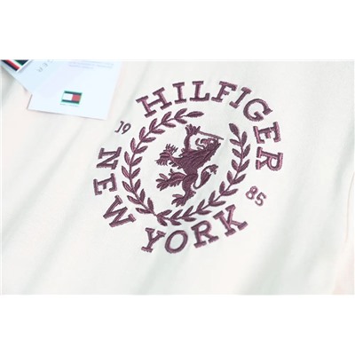 Хлопковая футболка  Tommy Hilfige*r , вышитая эмблема на груди