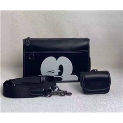 D*isney X C*oach  2 в 1 кросс-боди и небольшой кошелёк  Серия сумок выпущенных к 100-летию Disney   Материал: воловья кожа   Размер: 25*16*6