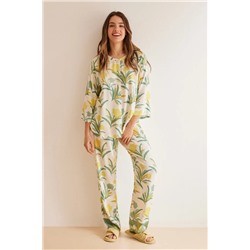 Pijama camisero estampado allover tropical