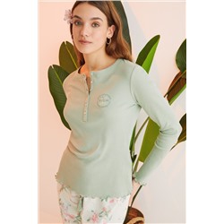Пижама из 100% хлопка с зелеными цветами