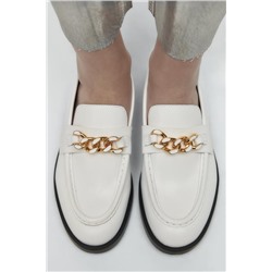 LEATHER LOAFERS WITH CHAIN DETAIL