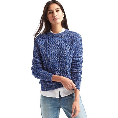 Wavy cable knit sweater