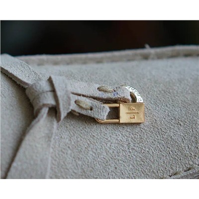 Loro Pian*a  😍  классические лоферы в стиле ретро✔️ выполнены из индивидуальной матовой воловьей кожи✔️ отшиты на экспортной фабрике из остатков оригинальной ткани☄️ ( цена в ЦУМ от 100 000)