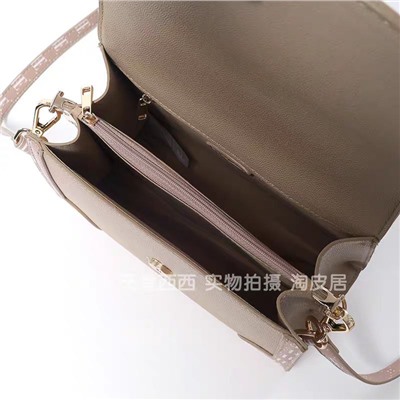 Женская сумочка саквояж со съемным ремнем и клапаном 👜 ELL*E