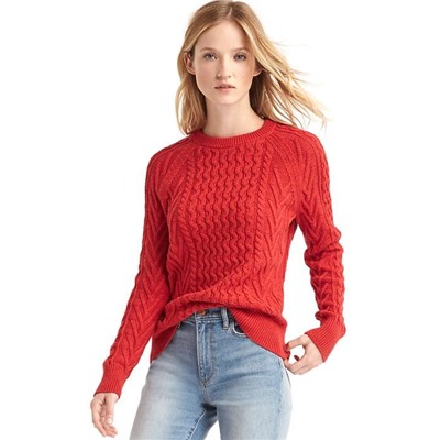 Wavy cable knit sweater