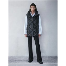 QUILTED GILET WITH SEAMS