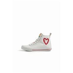 Botín sneaker con corazón