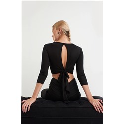 Cool & Sexy Kadın Siyah Sırt Dekolteli Bağlamalı Crop Bluz EY1037