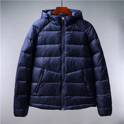 Napapijr*i  🇮🇹  вот это находка Итальянский бренд повседневной одежды премиум класса .. цена этой  курточки на оф сайте 400 💶 создана для холодных зим ❄️ Ветрозащитная ткань, 95% пуха, молния Ykk, большой размерный ряд