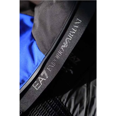 Горнолыжная куртка Emporio Arman*i  Цена на оф сайте более 120 тысяч 🙈  Оригинал, Экспорт в США