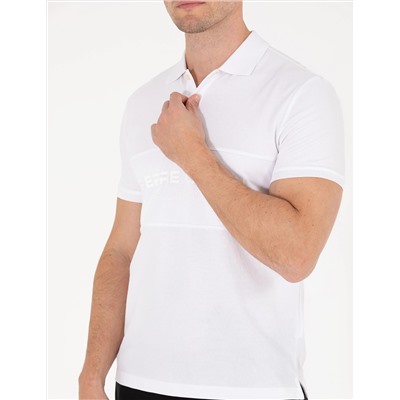 Beyaz Slim Fit Göğüs Baskılı Polo Yaka Tişört