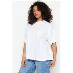 Trendyol Curve Beyaz Yaka Ribanalı Geniş Kalıp Basic Örme Tshirt TBBSS23BF00017